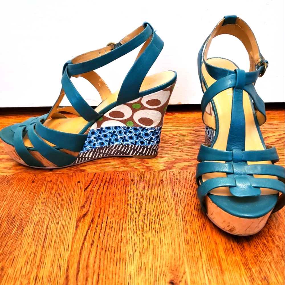 Nine West Turqoise Wedge Sandals Size 8
